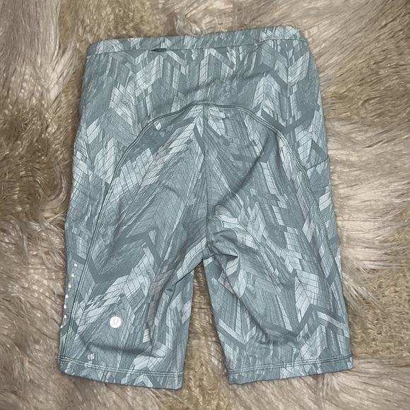 Lululemon Women Swift Speed HR Short 8” - Picture 9 of 9